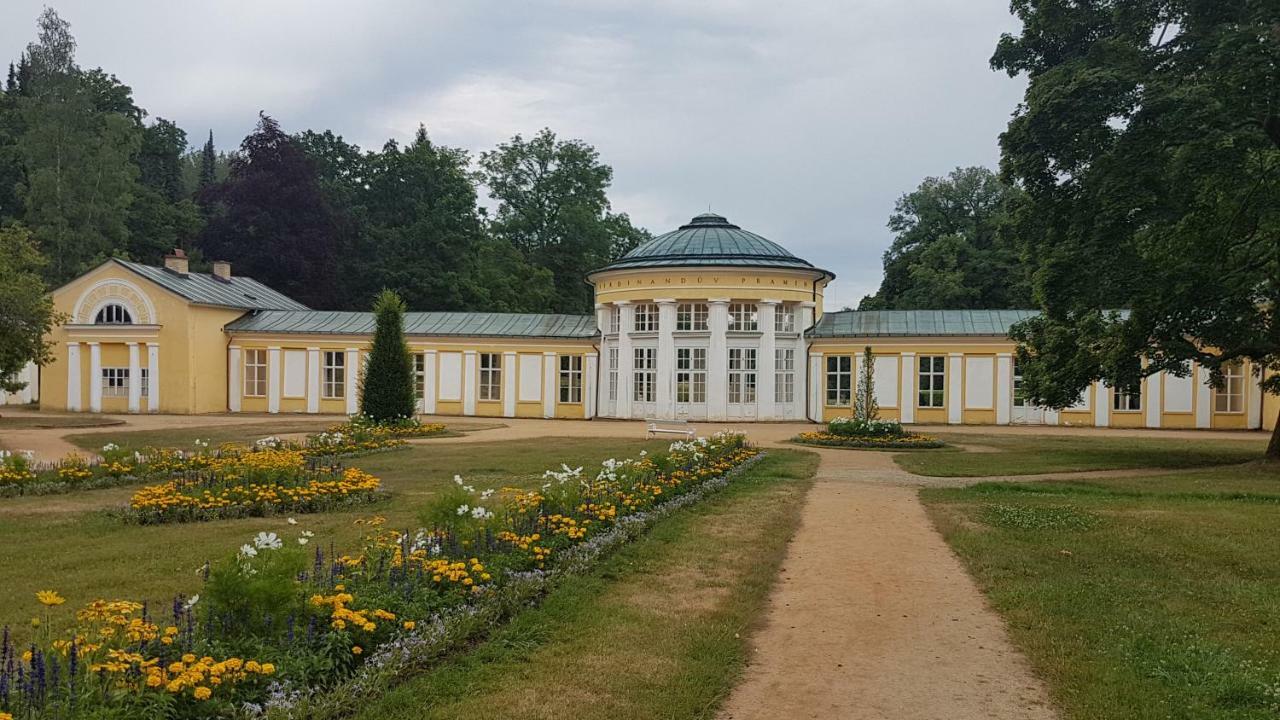 Apartman U Kolonady Mariánské Lázně المظهر الخارجي الصورة