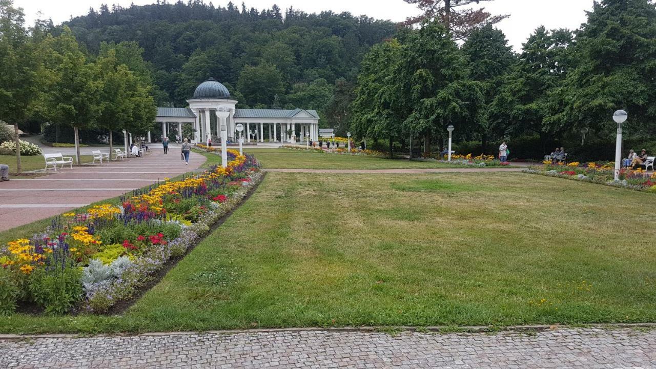 Apartman U Kolonady Mariánské Lázně المظهر الخارجي الصورة